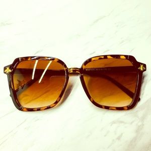 NEW Trendy Brown Tortoise Sunglasses